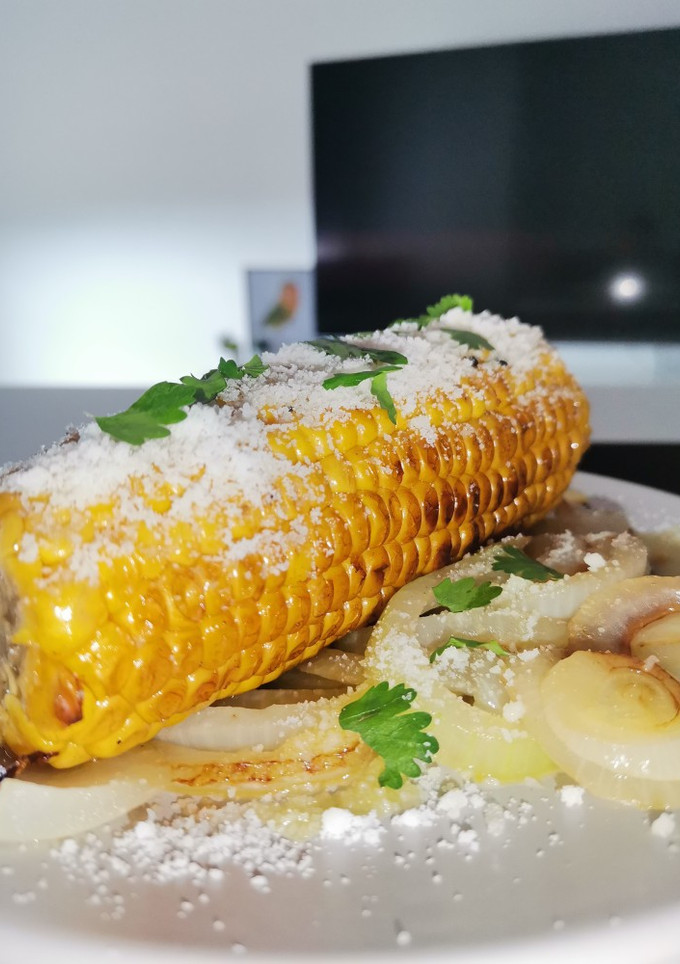 Una foto de Mazorca con queso & cilantro
