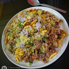 A picture of Ragi Puffs Bhel.