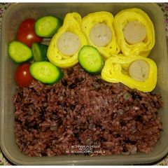 A picture of Rolled Omelet with Sausage.