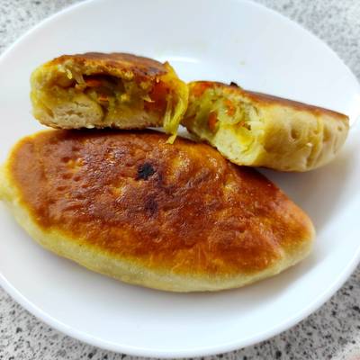 Пирожки с картошкой и капустой - рецепт с фотографиями - Patee. Рецепты