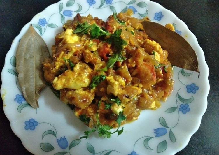 Step-by-Step Guide to Prepare Quick Paneer bhurji with cream