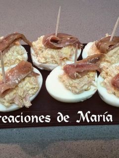 Una foto de Huevos rellenos al roquefort