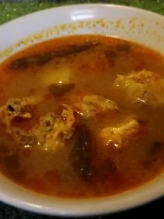 Foto resep Lempah Kuning Ayam daun Kedondong Tumis