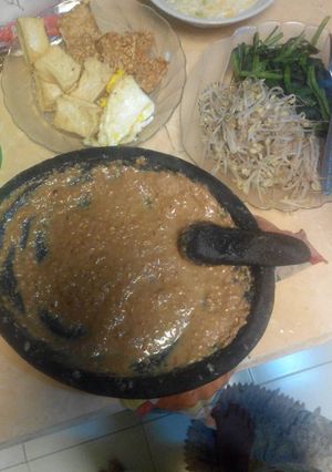 Foto resep Rujak sayur petis