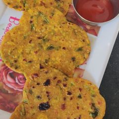 A picture of Masala thepla.