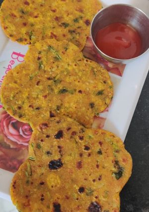 A picture of Masala thepla.
