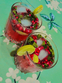 A picture of Pomegranate Mojito.