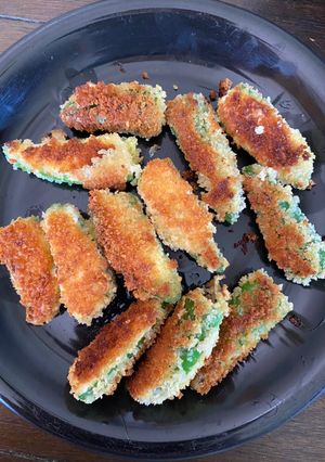 Una foto de Jalapeño poppers!