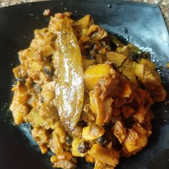A picture of Raw Jackfruit Curry with potato.