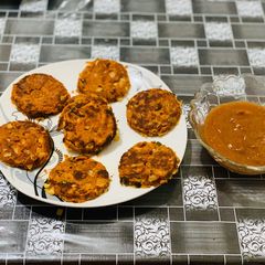 Aaloo tikki A picture of Aaloo tikki.