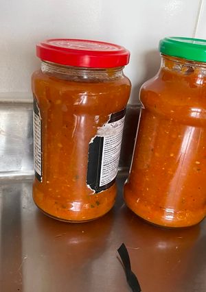 Una foto de Guiso de tomate listo para consumo