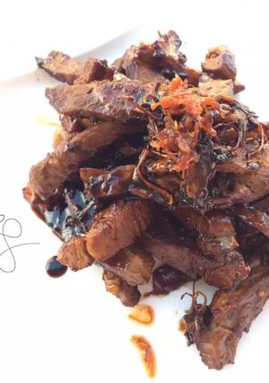 A picture of Lamb In Ginger And Chili Garlic XO Sauce.