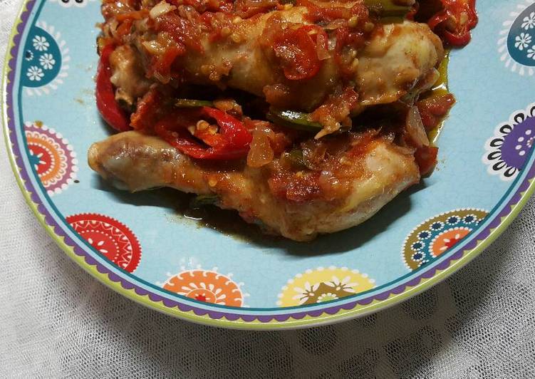 Ayam sambel pedas