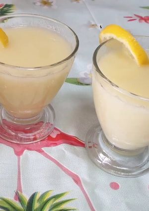 Foto principal de Batido marroquí de limón y manzana refrescante y delicioso