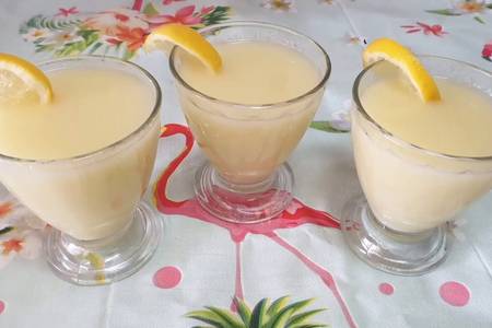Foto principal de Batido marroquí de limón y manzana refrescante y delicioso