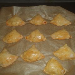 A picture of Baked veg samosas.