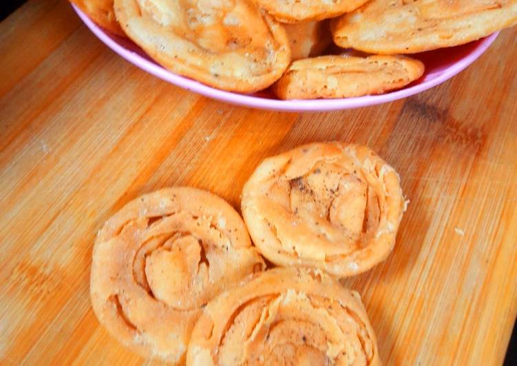 Steps to Make Cooking Pakwan Puri
