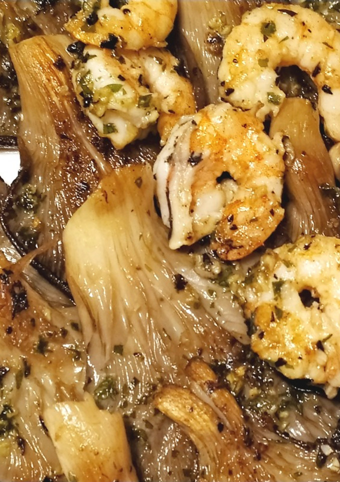Una foto de Setas con langostinos (tapa)