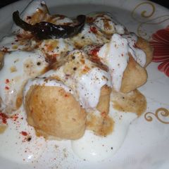 Dahi Bhalla A picture of Dahi Bhalla.