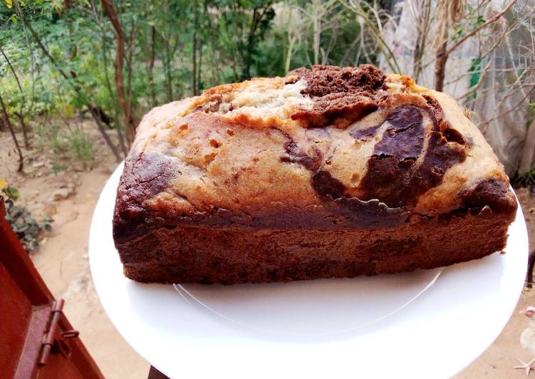 Marbled chocolate banana bread