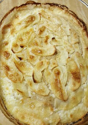 A picture of Wacky Apple Cake.