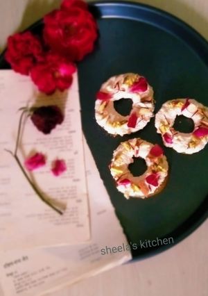 পোচড আপেল সন্দেশ (Poched apple sandesh recipe in bengali) রেসিপির প্রধান ছবি