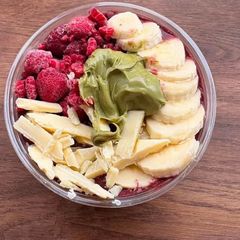 A picture of Pistachio Açai Bowl.