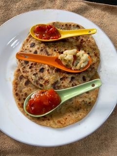आलू पराठे Aloo ke parathe recipe in hindi) रेसिपी मुख्य फोटो