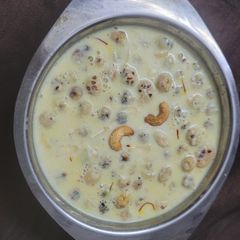 A picture of मखाना खीर.
