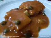 Una foto de mero salsa