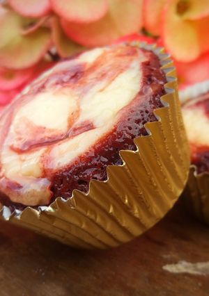 Una foto de Red velvet cheesecake swirl brownies