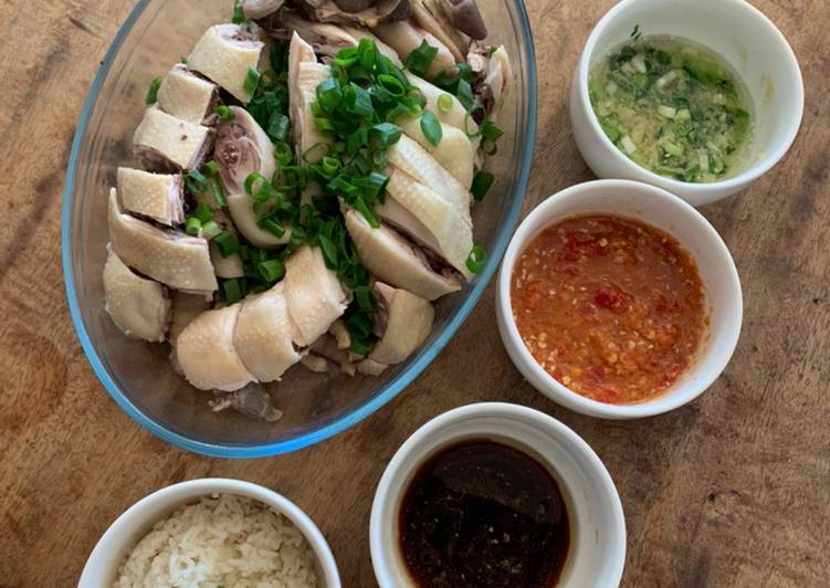 Cara Gampang Membuat Hainanese Chicken / Ayam Hainan 🐔 yang Lezat