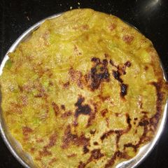 A picture of Gobhi aloo ki sabji ka paratha.