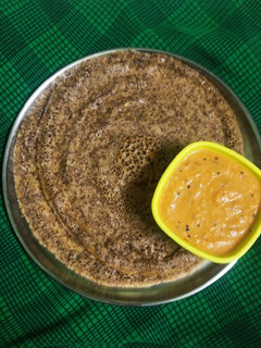 திணை ராகி தோசை(ragi dosai recipe in tamil) செய்முறை முக்கிய புகைப்படம்