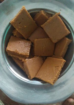 A picture of Besan ki barfi.