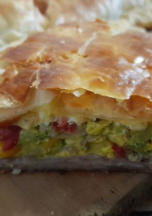 Una foto de Empanadas y tarta de brócoli y humita