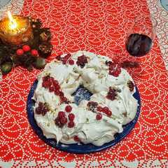 Foto di Corona di pavlova al ribes rosso