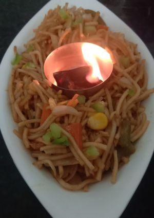 A picture of Smokie Noodles.