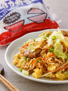 【家樂福廚房】維力炸醬炒泡麵 的食譜成品照片