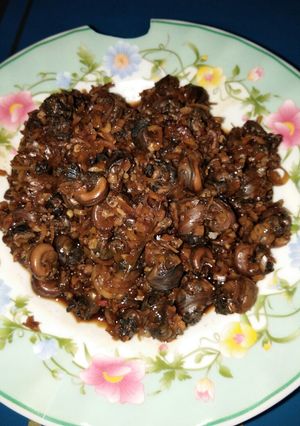 Hình của món Ốc đắng kho sả ớt.