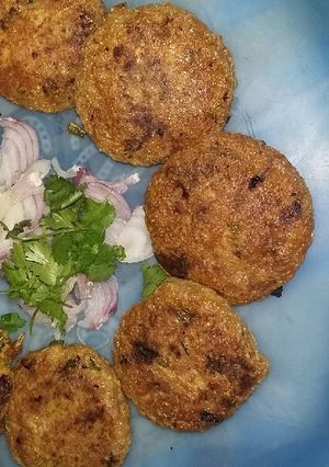 A picture of Chicken shammi kabab.