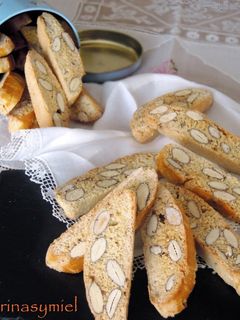 Una foto de Rosegons de almendra