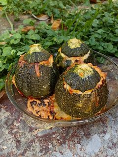 Una foto de Calabacines luna rellenos