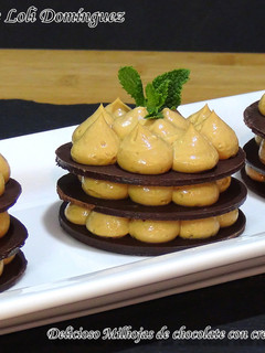 Una foto de Delicioso Milhojas de chocolate con crema dulce de leche (Reto 3 ingredientes)