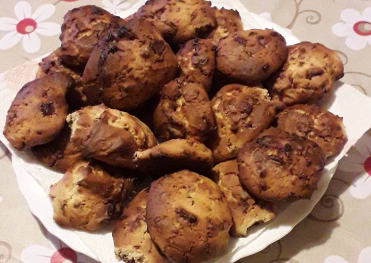 Biscotti con gocce di cioccolato