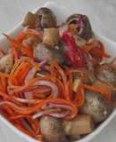 Маринованные шампиньоны с морковью, луком и чесноком