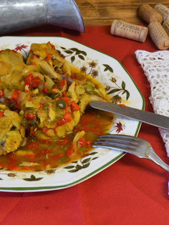 Una foto de Muslos de pollo con pimientos (Crock Pot)