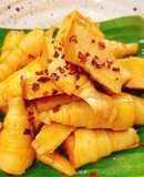 Măng tươi kho ớt và sả