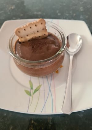 Foto principal de 46. Mousse de aguacate y cacao