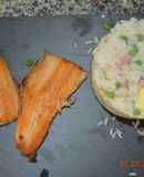 Trucha asalmonada con arroz tres delicias